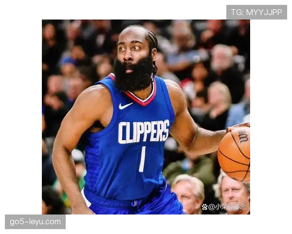 新赛季球星大揭秘：多位顶尖球员表现抢眼，谁将引领赛场新风潮？