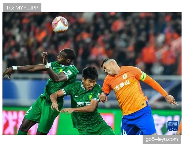 凯泽球队边路进攻战术全面升级，赛季表现持续攀升引关注