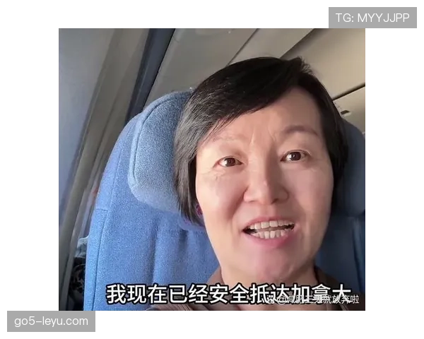 朱琳训练服随意像邻家，机场一现身就是整套名牌行李